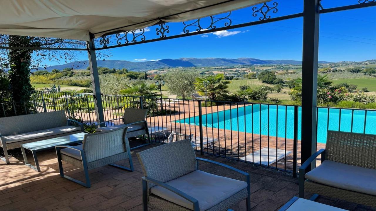 6 Guests- Magical Grounds With Pool Jacuzzi Apartment Spoleto
