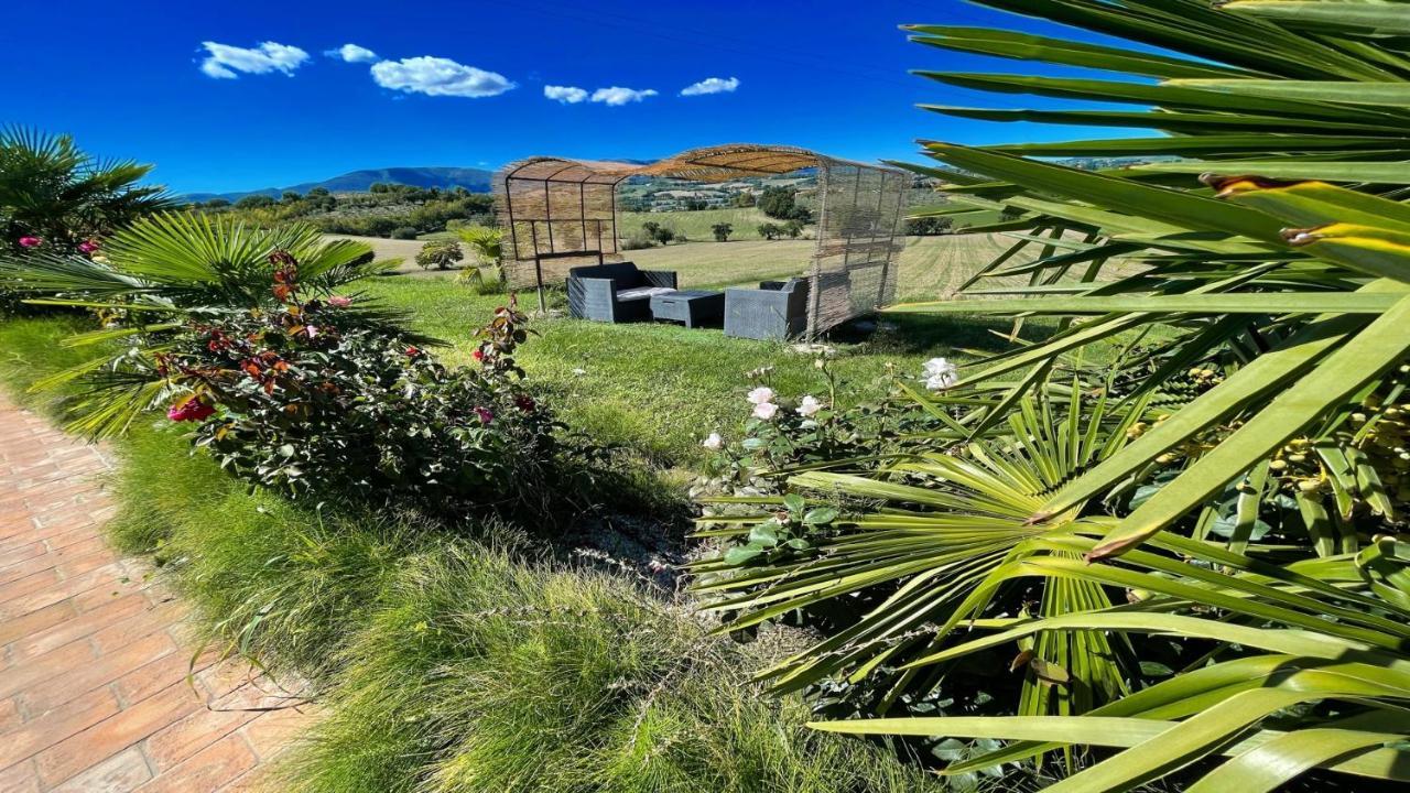 6 Guests- Magical Grounds With Pool Jacuzzi Apartment Spoleto
